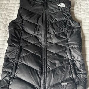 The North Face 550 Puffer Vest